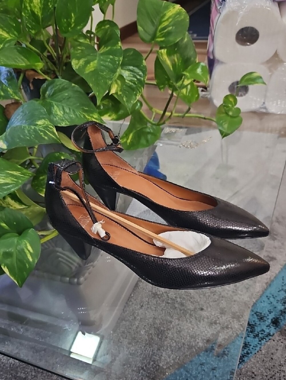 Franco Sarto Black Pointed Ankle-Tie Heels - Picture 3 of 6